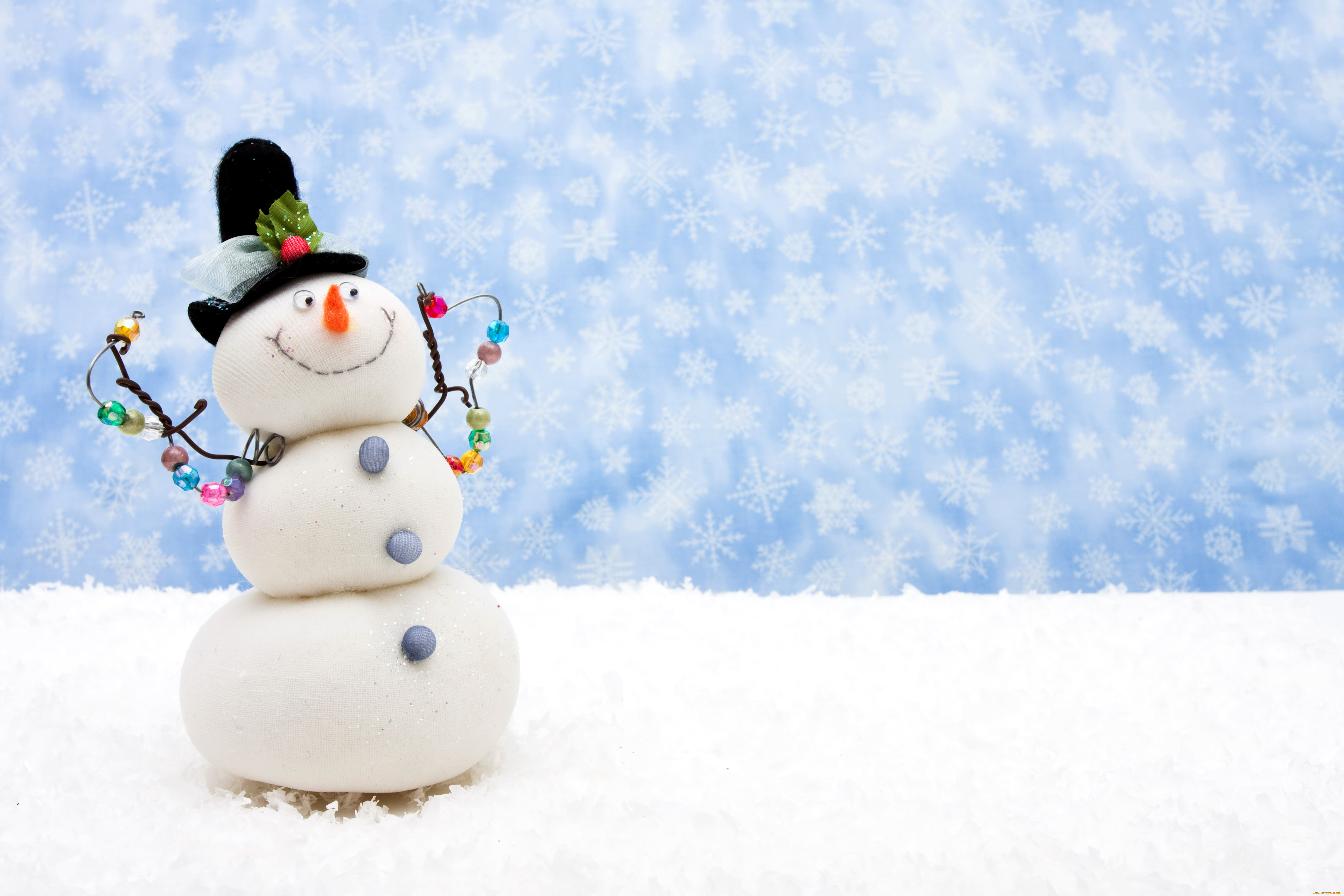 Красивая открытка со снегом. Снеговик красивый. Снеговик и новый год. Новогодний Снеговик. Зима Снеговик.
